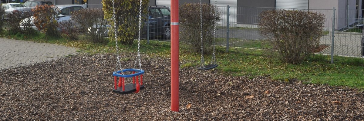 Spielplatz Kiefernweg - Schaukel