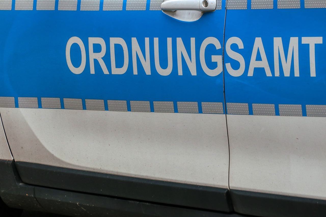 Ordnungsamt Fahrzeugtür