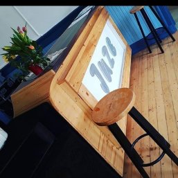 Offener Treff im Juze Ansicht der Theke im Partyraum