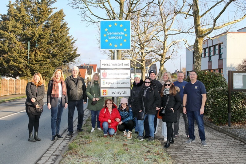 Bericht über den Besuch einer Delegation aus unserer Partnerstadt Mnichovo Hradiste Bericht über den Besuch einer Delegation aus unserer Partnerstadt Mnichovo Hradiste