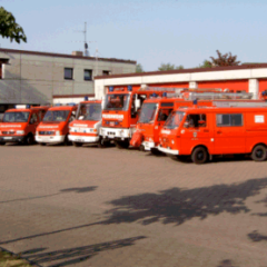 Feuerwehrhaus aus der Bausubstanz von 1978 (Aufnahme ca. 2003)