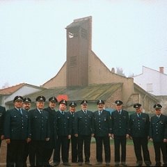 Feuerwehrhaus im Schulhof vor 1978