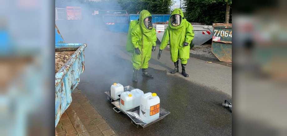 Gefahrgutübung am Recyclinghof