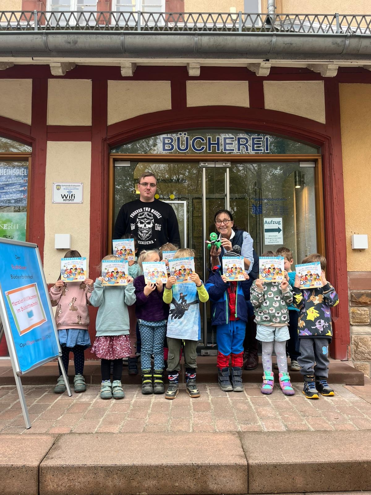 „Vorlesen schafft Zukunft“ – Bundesweiter Vorlesetag - Kinder der Kita Kiefernweg
