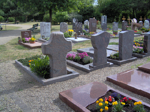 Reihengrab auf dem Friedhof