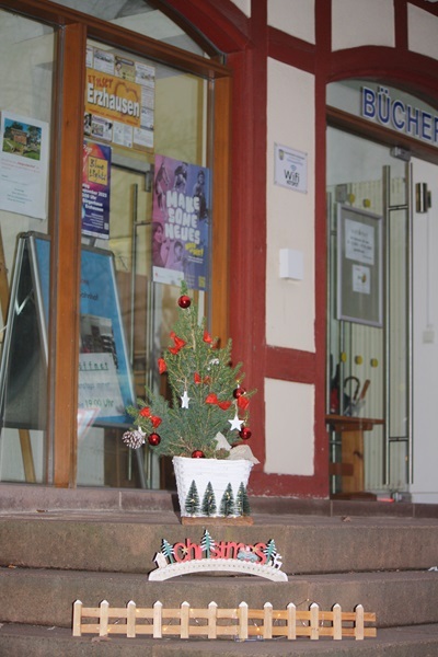"Weihnachtsbücherei"