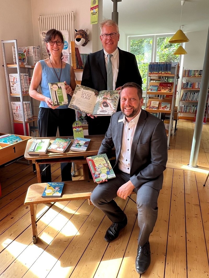 Mit den Sommerferien startet das Freizeit-Leseprojekt „Ich bin eine Leseratte“ der Sparkassen-Kulturstiftung Hessen-Thüringen gemeinsam mit der Hessischen Leseförderung in der Gemeindebücherei Erzhausen